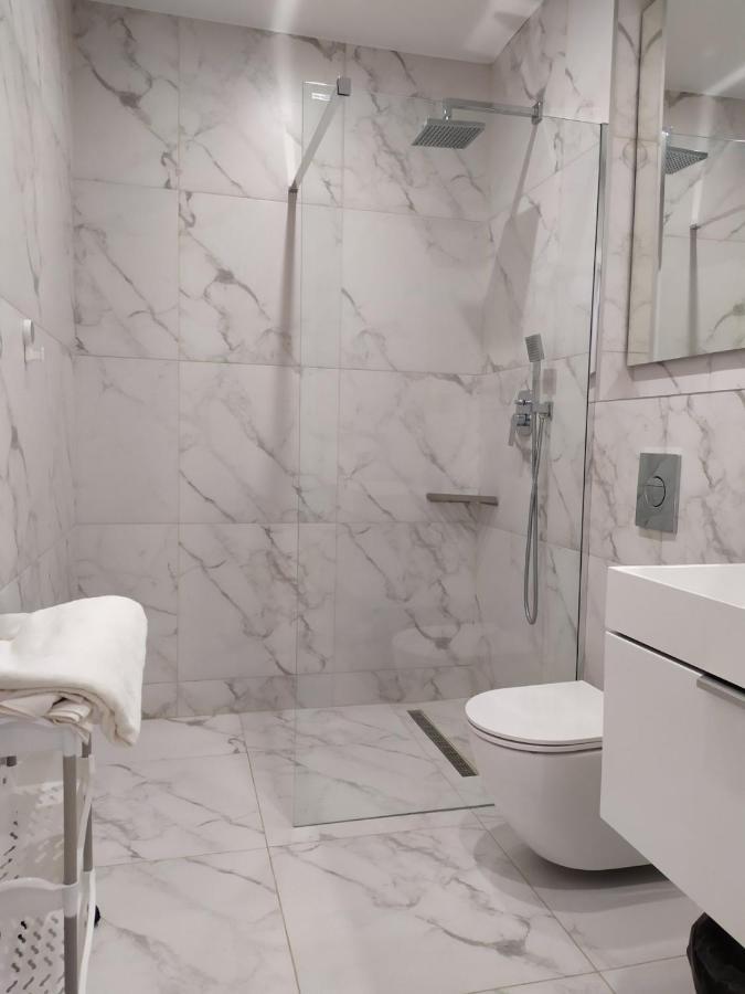 New Modern Apartment Ужгород Екстер'єр фото